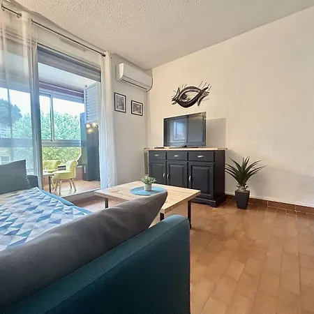 Apartman Studio Cabine Renove Avec Climatisation, Loggia, Parking Securise, Proche Plage Et Commodites - Fr-1-226-546 *